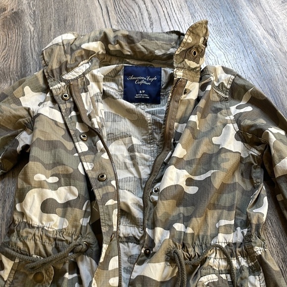 American Eagle Outfitters Women’s Hooded Camo Utility Jacket, size small - Picture 13 of 13